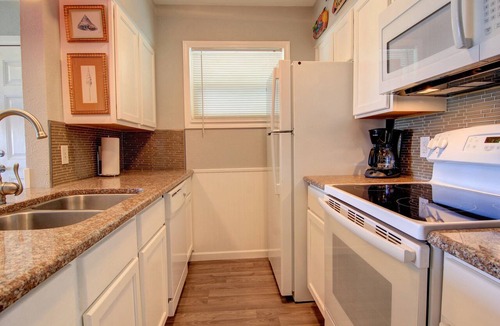 Port Aransas Condo | Great views, swimming pool, boardwalk to the beach, picnic tables, play area, co