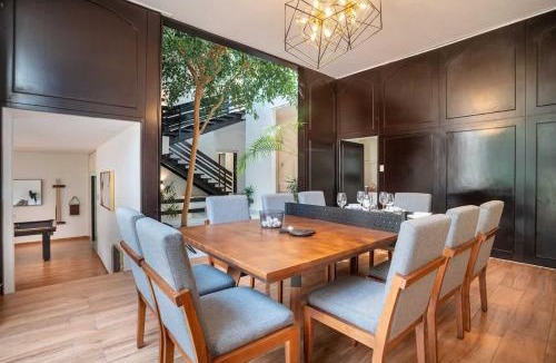 Naucalpan House | Group Stay In home Fun Yard 15 Min from Polanco!