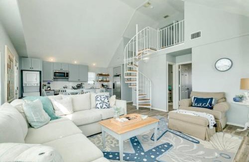 San Luis House | Gulf Beach Breeze - Scenic Beach, Bridge & Blue View