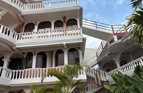 Panajachel Hotel | Gutierrez Hotel