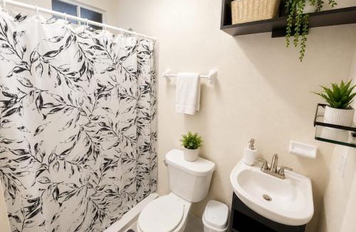 Juarez Apartment | Habitación en departamento completo en Juárez, NL