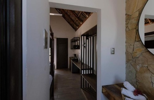 El Paredon Hotel | Hali, El Paredón.