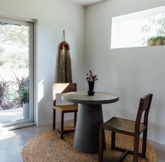 Round Mountain House | Hammock Lodge