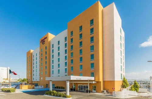 Queretaro Hotel | Hampton by Hilton Queretaro Tecnologico
