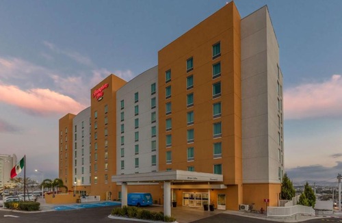 Queretaro Hotel | Hampton by Hilton Queretaro Tecnologico