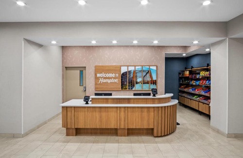 Waxahachie Hotel | Hampton Inn and Suites Waxahachie