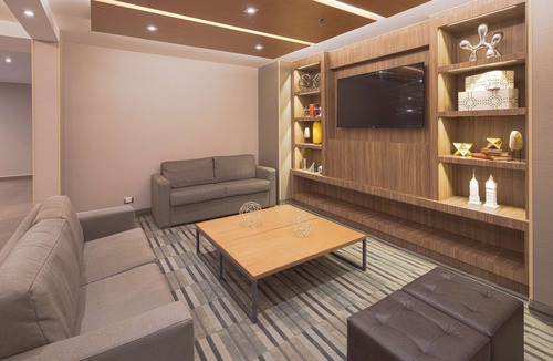Monterrey Hotel | Hampton Inn by Hilton Monterrey/Galerías-Obispado