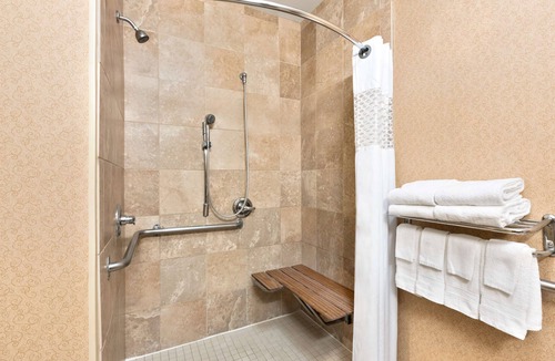 Deco Hotel | Hampton Inn Houston-Willowbrook Mall