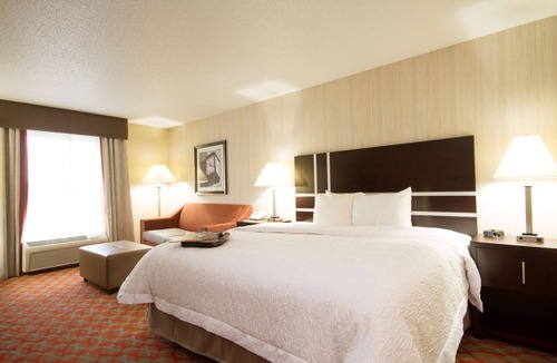 Marshall Hotel | Hampton Inn Marshall