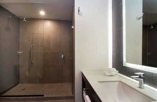 Colinas del Parque Hotel | Hampton Inn San Luis Potosi
