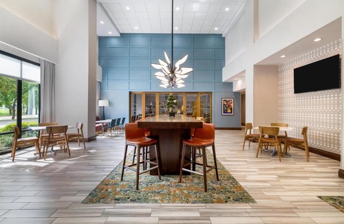 Plano Hotel | Hampton Inn & Suites Dallas/Plano-East