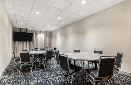 Plano Hotel | Hampton Inn & Suites Dallas/Plano-East