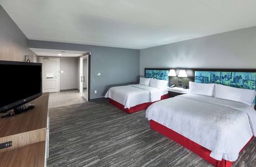 Houston Hotel | Hampton Inn & Suites Houston-Bush Intercontinental Aprt
