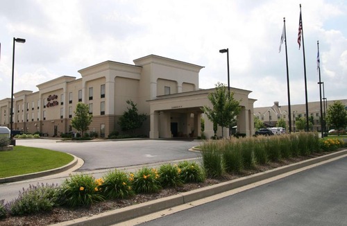 Springfield Hotel | Hampton Inn & Suites, Springfield SW