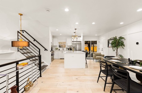 Denver House | Happy Hour | Pool Table | Shuffleboard | Fire Pit
