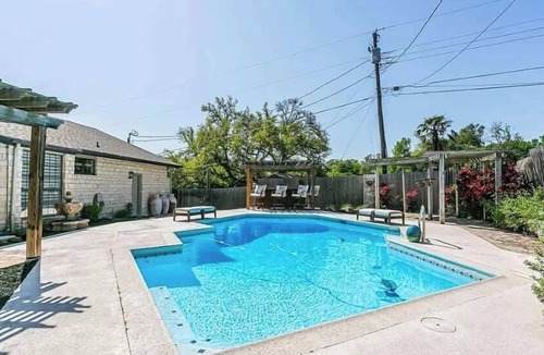 Belton House | Haven Getaway Inground Pool Inground Hot tub Family