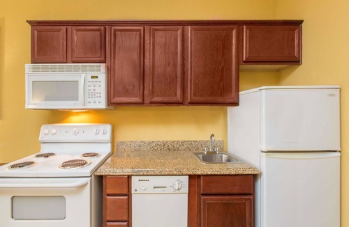 Corpus Christi Hotel | Hawthorn Extended Stay by Wyndham Corpus Christi Padre Is