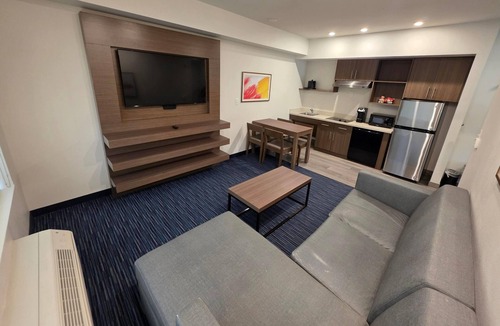 Wells Branch Hotel | Hawthorn Extended Stay Austin North