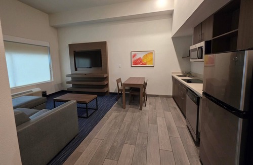 Wells Branch Hotel | Hawthorn Extended Stay Austin North
