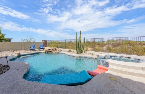 Tramonto House | Heated Pool*/Spa, Mountain/Sunset Views, Amenities Galore.