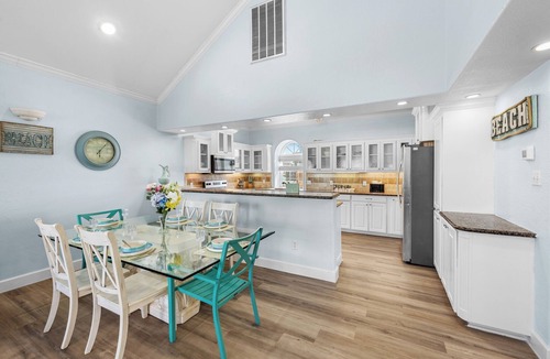Surfside Beach House | Heavenly Sunset.A House With Amazing Views And Just Steps From The Beach