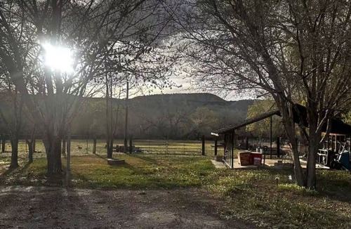 Price House | Helper Hideaway: 2 acres, Hot Tub, Fire Pit, 10ppl