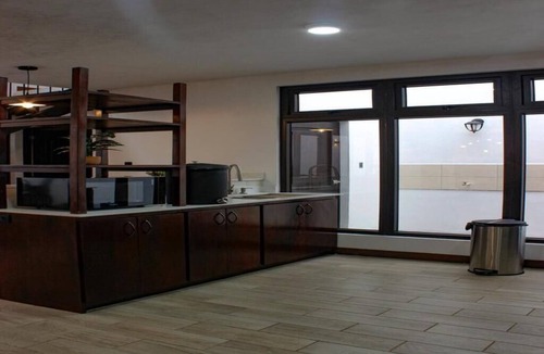 Jocotenango House | Hermosa casa, con Parqueo propio, Ideal para pasar momentos en familia o pareja.