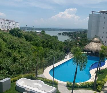 Tequesquitengo Apartment | Hermoso departamento en Tequesquitengo alberca jacuzzi y acceso al lago