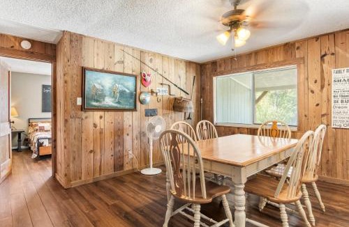 Medina House | Hidden Maples Hideaway