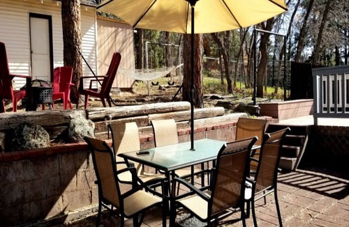 Williams House | Hillside Cottage In The Pines With Great Views