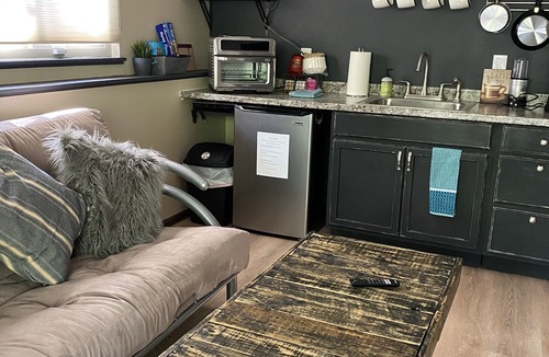 Cheyenne Meadows Apartment | Hillside Hideaway 2 Miles Ft Carson 1 mile Broadmoor World Arena Quiet & Cozy