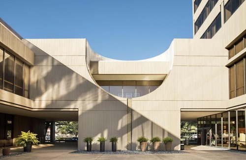 Greater Third Ward Hotel | Hilton University of Houston