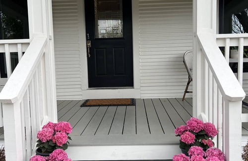 Georgetown House | Historic Cottage in Old Town-The Pearl