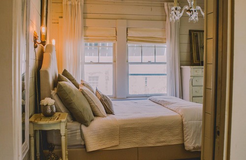 Ryan Place House | Historic Guest House near TCU/Downtown available for 30 day+ rental ONLY