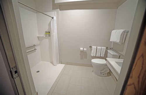 South Padre Island Hotel | Holiday Inn Express Hotel & Suites South Padre Island by IHG