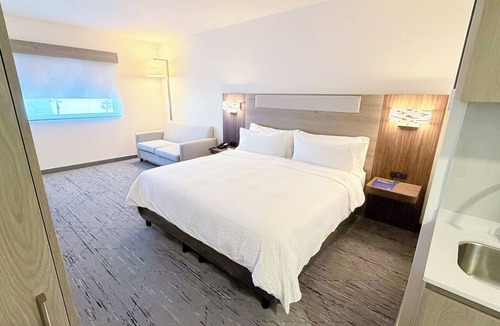 Los Mochis Hotel | Holiday Inn Express And Suites Los Mochis Centro By Ihg