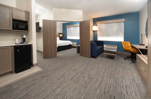 Canyon Hotel | Holiday Inn Express Hotel & Suites Canyon by IHG