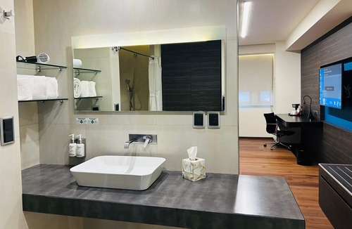 Granjas Mexico Hotel | Holiday Inn Express Mexico Aeropuerto by IHG