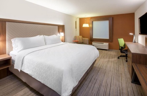 Ozona Hotel | Holiday Inn Express & Suites Ozona by IHG