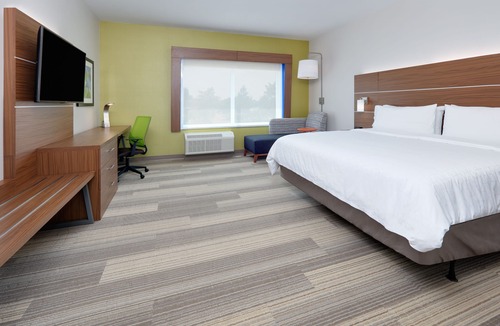 Dallas Hotel | Holiday Inn Express & Suites Dallas NW HWY - Love Field by IHG