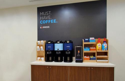 Corpus Christi Hotel | Holiday Inn Express & Suites Corpus Christi-N Padre Island by IHG