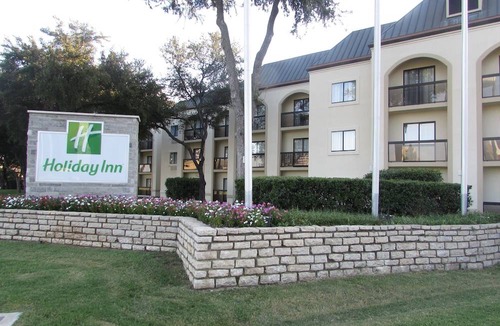 Las Colinas Hotel | Holiday Inn Irving Las Colinas, an IHG Hotel