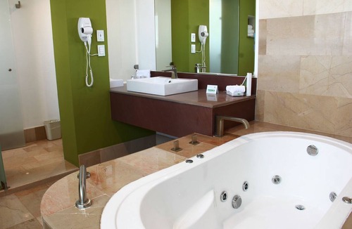 Jurica Hotel | Holiday Inn Queretaro Zona Krystal by IHG