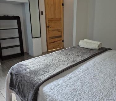 San Pedro La Laguna Apartment | Home Garden