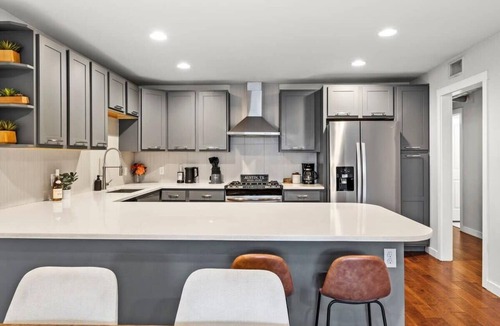 Zilker House | Home in Zilker | Private Large Backyard