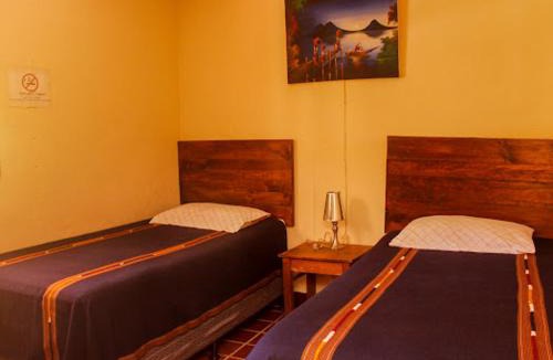 Panajachel Hotel | Hospedaje Eli Panajachel