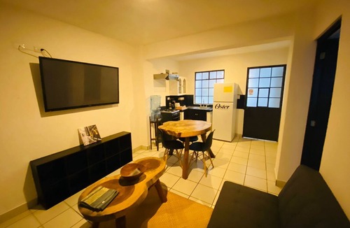 Zona 13 Hostel | Hostal 17-52