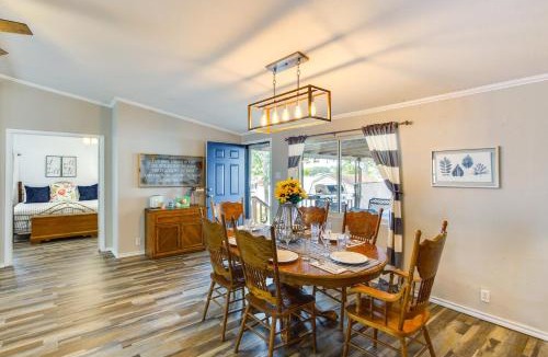 Enchanted Oaks House | Hot Tub & Dock: Lakefront Mabank Home