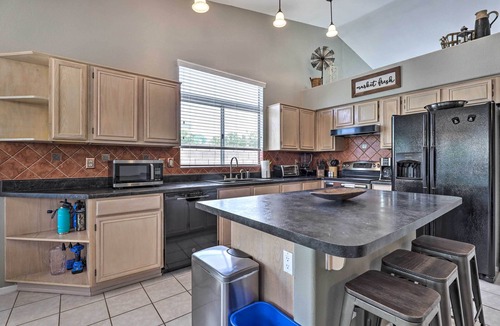 Mountain Crest House | Hot Tub & Fire Pit: Phoenix Oasis Near Hiking!