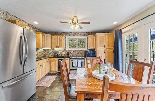 Eureka Springs House | Hot Tub, Fire Pit, Patios, Pet Friendly, Kayaks
